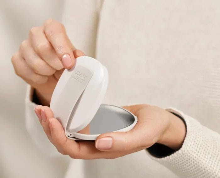 Joseph Joseph Viva Make Me Up Compact Mirror & Makeup Organiser Set - Image 4