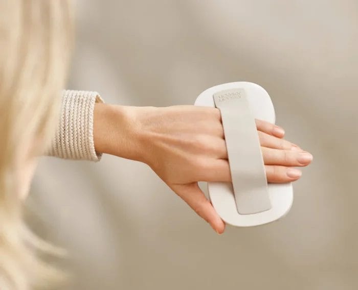 Joseph Joseph Viva 2-in-1 Compact Magnifying Mirror - Image 4